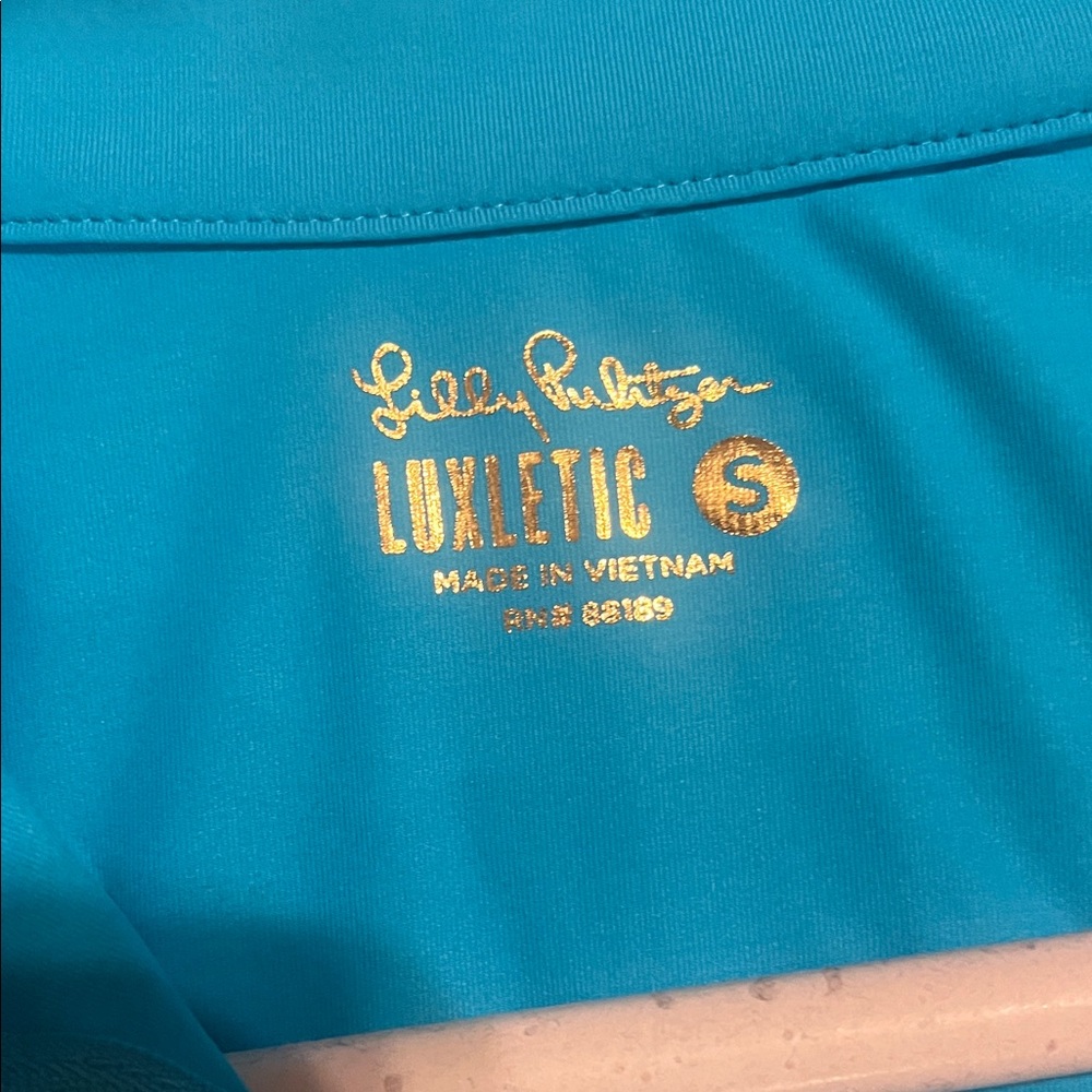 Lilly Pulitzer UPF 50+ Luxletic Pullover Aqua Long Sleeve Top - Picture 2 of 4